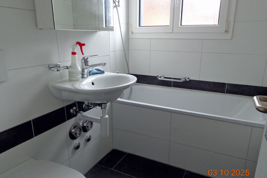 ob Rainweg Whg 2-OG rechts Bad 2025-03.jpg