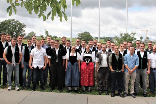 2022-08-21_Diplomfeier_MP_INFORAMA_Gruppenfoto_1-min