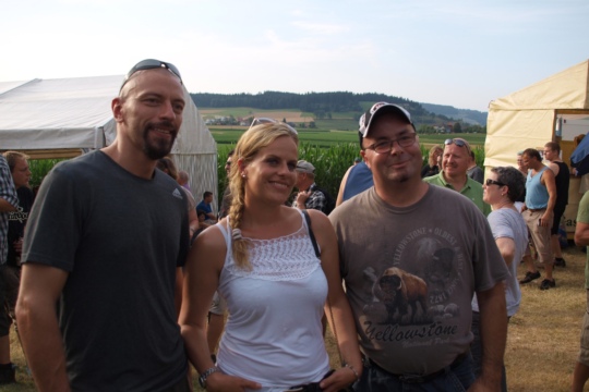 e9529a45d04185548ad82776423e768d.jpg