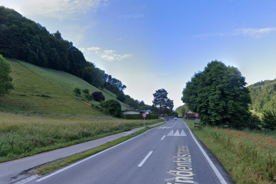Bild Motorradfahrer bei Kollision mit Auto verletzt