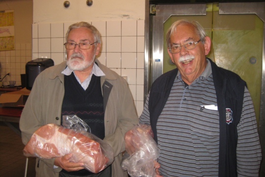 ecde21d8640d39497c95cb71342feead.jpg