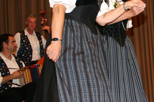 ee7c92f9d3163a8786bb8ed1e98f03e0.jpg