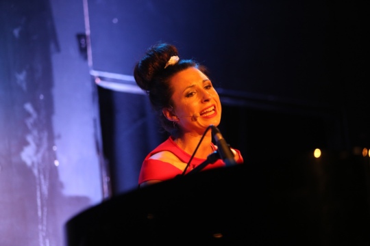 ef037deb998a04734a410780638f99fa.jpg