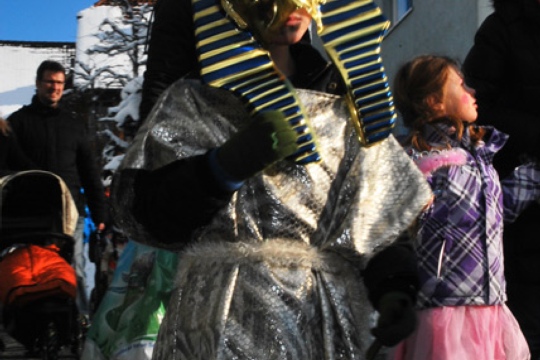 ef6882082f3f44bc452e3162a4d3ea73.jpg