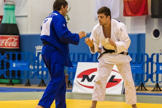 efaa7fc3f702cf39e5550193cac993bd.jpg