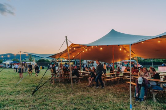 Staecketoeri Esszelt