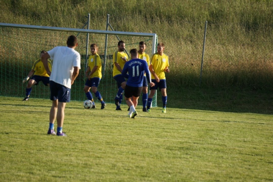 f6d7d30fa2fd1f751adb0d28125b4124.jpg