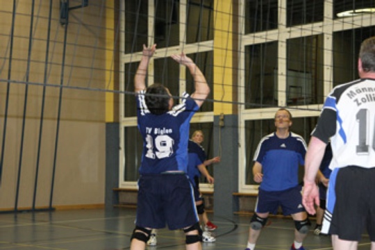 f72b8dd65cfe0ba41d2bb9df5c1f7a7c.jpg