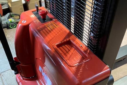 Handstapler Everlift 9.jpg