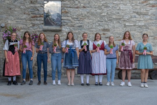 Meitli1Zweige