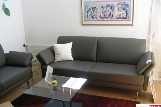 fcb1609bceb414396f7fd8a06d5a2e2b.jpg