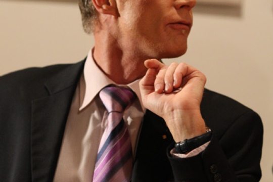feff59893e6140f08d5efbe5724d7ac8.jpg