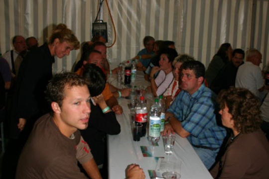 ff1c1a9d0d5d7d7fff087d1ad016f7cd.jpg