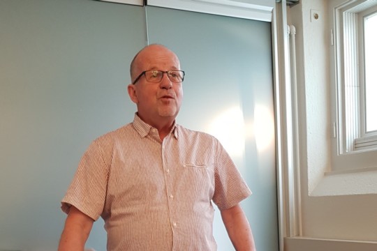 thumbnail_Peter Knecht