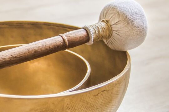 Klangbild mit zwei Schalen 27.07.25.jpg