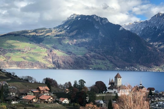 wandern-rund-um-spiez-am-thunersee.jpg