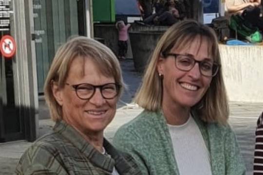 Edith Müller, Kulturverantwortliche, Barbara Brechbühler, Präsidentin (r).JPG
